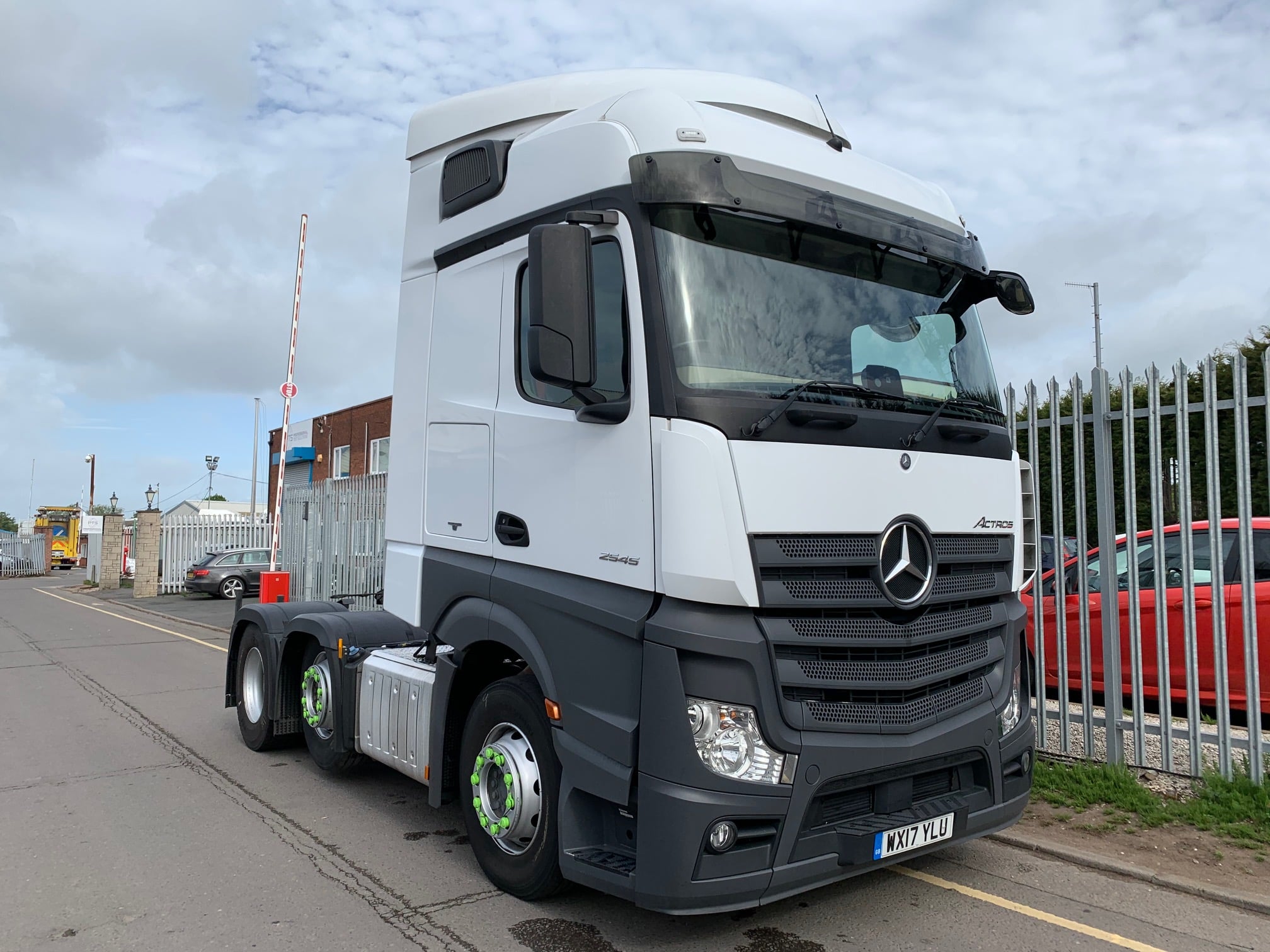 2017 MERCEDES ACTROS 450 BIG SPACE - Asset Alliance Group