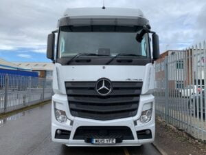 2019 Mercedes Actros, Euro 6, 510bhp, Bigspace Single Sleeper Cab, 4m Wheelbase, Mid-Lift Axle, Automatic Gearbox, Fridge, Air Con, Cruise Control, Steering Wheel Controls, Low Mileage, Choice & Warranty Available.