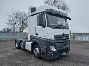 2018 Mercedes Actros, Euro 6, 450bhp, Bigspace Single Sleeper Cab, Mid-Lift Axle, Automatic Gearbox, 4m Wheelbase, Air Con, Cruise Control, Steering Wheel Controls,  Choice & Warranty Available, Finance Options also Available.