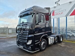 2018 Mercedes Actros 2545, Euro 6, 450bhp, Bigspace Single Sleeper Cab, Mid-Lift Axle, Automatic Gearbox, 4m Wheelbase, Air Con, Cruise Control, Steering Wheel Controls, Electric Mirrors/Windows, Kelsa Light Bar Fitted, Low Mileage, Warranty & Finance Options Available.