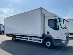 2017 (67) DAF LF Boxvan, 7.5 Tonne, Euro 6, 150bhp, Automatic Gearbox, Day Cab, Steering Wheel Controls, Cruise Control, Air Con, Electric Windows, Anteo Tuckunder Tailift (1000kg Capacity), Barn Doors, Choice, Finance & Warranty Options Available.