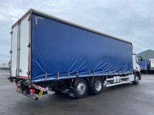 2018 (68) Mercedes Actros 2530 Curtainsider, 26 Tonne, 300bhp, Euro 6, Automatic Gearbox, Single Sleeper Cab, Anteo Tuckunder Tailift (1500kg Capacity), Barn Doors, Steering Wheel Controls, Cruise Control, Low Mileage, Warranty & Finance options also Available.