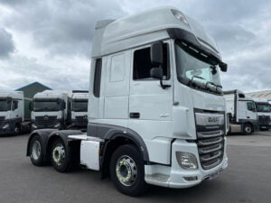 2018 (68) DAF XF, Euro 6, 480bhp, Double Sleeper Superspace Cab, Automatic Gearbox, 3.95m Wheelbase, Aluminium Catwalk Infill Panels, Steering Wheel Controls, Mid-Lift Axle, Air Con, Xtra Comfort Mattress, Radio/USB, Electrically Heated & Adjustable Mirrors, Warranty Available.