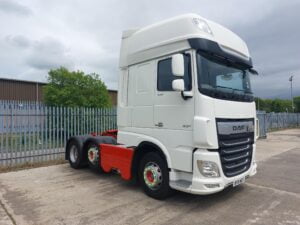 2019 DAF XF, Euro 6, 530bhp, Superspace Twin Sleeper Cab, Automatic Gearbox, 436,802km, Mid-Lift Axle, Retarder, Fridge, Cruise Control, Air Con, Electric Windows & Mirrors, Sat Nav, Warranty & Finance Options Available.
