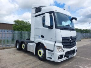 2018 Mercedes Actros 2545, Euro 6, 450bhp, Streamspace Single Sleeper Cab, Mid-Lift Axle, Automatic Gearbox, Air Con, Cruise Control, Steering Wheel Controls, Electric Mirrors & Windows, Fridge, Low Mileage, Finance & Warranty Options Available.