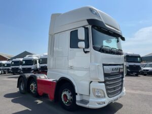 2019 DAF XF, Euro 6, 530bhp, Superspace Twin Sleeper Cab, Automatic Gearbox, Low Mileage, Mid-Lift Axle, Retarder, Fridge, Cruise Control, Air Con, Electric Windows & Mirrors, Sat Nav, Warranty & Finance Options Available.