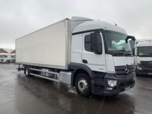 2018 (68) Mercedes Actros 1824 Boxvan Tailift, 18 Tonne, Euro 6, 240bhp, Automatic Gearbox, Single Sleeper Cab, Steering Wheel Controls, Cruise Control, Anteo Tuckunder Tailift (1500kg Capacity), Roller Shutter Rear Door, 2 x Load Lock Rails, Finance & Warranty Options Available.
