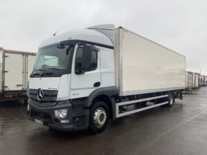 2018 (68) Mercedes Actros 1824 Boxvan Tailift, 18 Tonne, Euro 6, 240bhp, Automatic Gearbox, Single Sleeper Cab, Steering Wheel Controls, Cruise Control, Anteo Tuckunder Tailift (1500kg Capacity), Roller Shutter Rear Door, 2 x Load Lock Rails, Finance & Warranty Options Available.