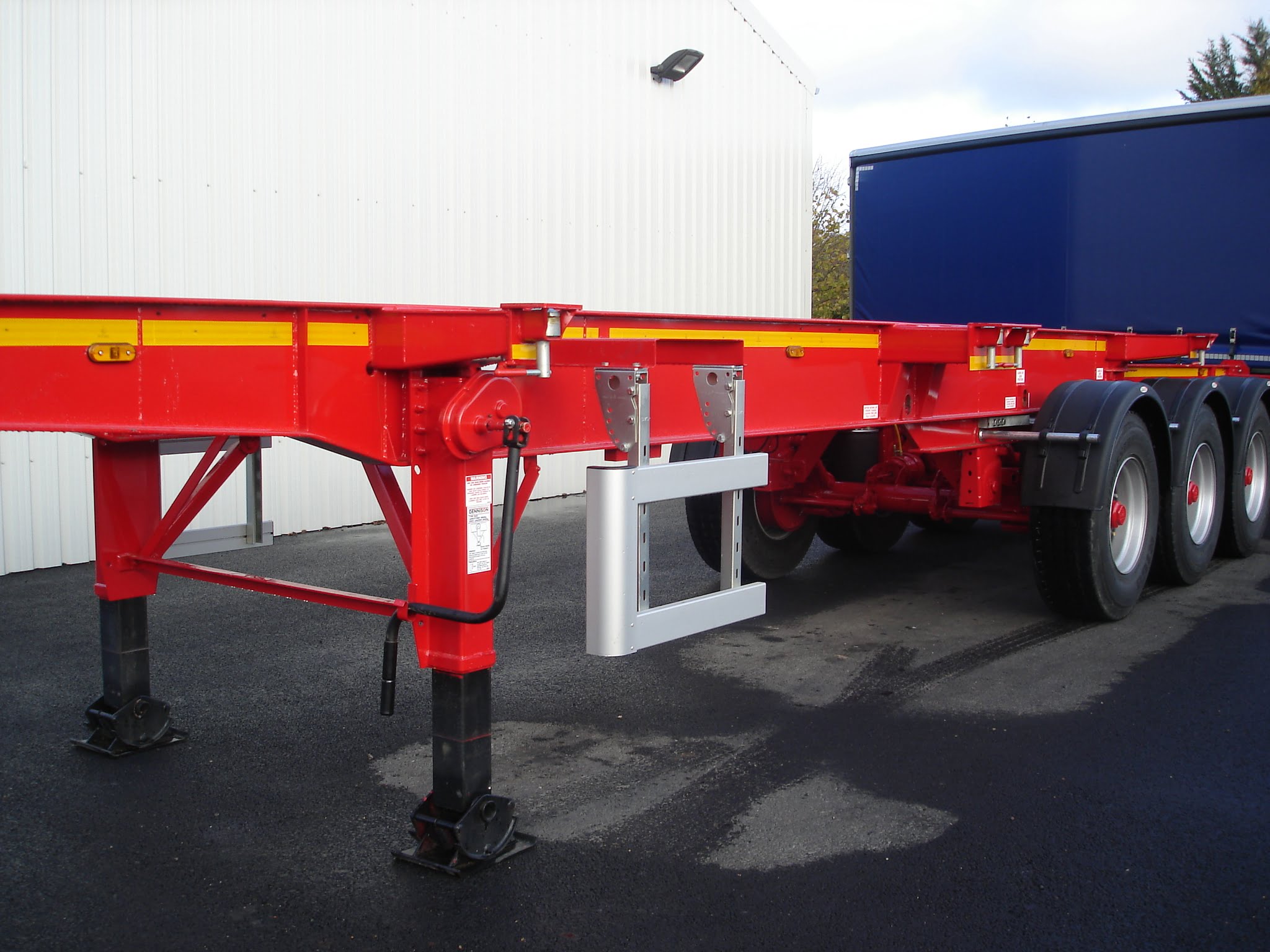 BRAND NEW 2022 DENNISON SKELETAL TRAILER - Asset Alliance Group