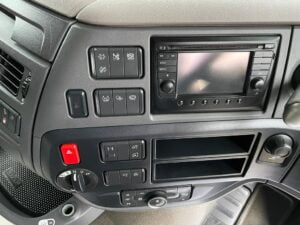 2019 DAF XF, Euro 6, 530bhp, Superspace Twin Sleeper Cab, Steering Wheel Controls, Sat Nav, Fridge, Cruise Control, 3.95m Wheelbase, Xtra Comfort Mattress, Mid-Lift Axle, Aluminium Catwalk Infill Panels, Choice, Warranty & Finance Options Available.