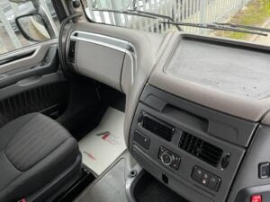 2019 DAF XF, Euro 6, 530bhp, Superspace Twin Sleeper Cab, Steering Wheel Controls, Sat Nav, Fridge, Cruise Control, 3.95m Wheelbase, Xtra Comfort Mattress, Mid-Lift Axle, Aluminium Catwalk Infill Panels, Choice, Warranty & Finance Options Available.