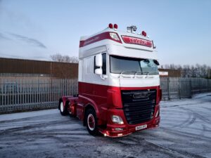 2019 (69) DAF XF, Euro 6, 530bhp, Superspace Twin Sleeper Cab, Steering Wheel Controls, Truck has been fully customised, 330,000km, Fridge, Sat Nav, Brand New Set of Tyres, Deep Visor, Bumper Spoiler, LED Headboard, Twin Horns, Roof Marker Lights, Coral Red Metallic & Pearl White Paint Job, Upgraded Entertainment System, Warranty & Finance Options Available.