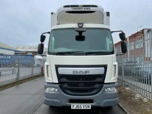 2015 (65) DAF LF Fridge Tailift, 18 Tonne, Euro 6, 220bhp, Dhollandia Tuckunder Tailift (1500kg Capacity), Thermo King Fridge Engine, Manual Gearbox, Day Cab, Side Access Door to Body, Barn Doors, 2 x Load Lock Rails, Steering Wheel Controls, Choice, Warranty & Finance Options Available.