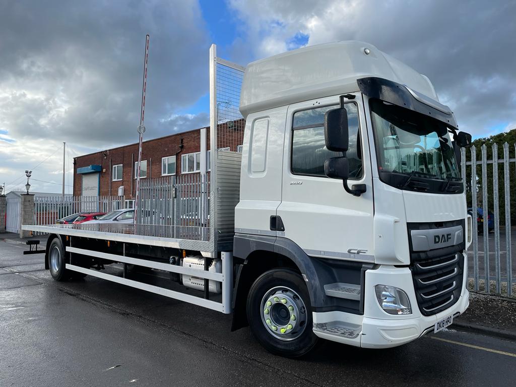 2018 DAF CF, 18 Tonne, Euro 6, 250bhp, Automatic Gearbox, Single Sleeper Cab, Steering Wheel Controls, Air Con, Cruise Control, Xtra Comfort Mattress, Radio/USB, Low Mileage, Finance & Warranty Options Available.