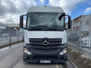 2017 (67) Mercedes Actros 1845, Euro 6, 450bhp, Streamspace Single Sleeper Cab, Automatic Gearbox, Low Mileage, Air Con, Cruise Control, Electric Mirrors & Windows, Steering Wheel Controls, Finance & Warranty Options Available.