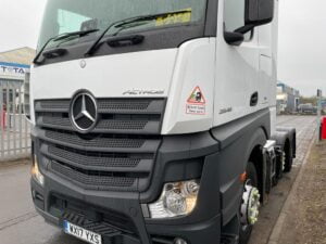 2017 Mercedes Actros, Euro 6, 450bhp, Bigspace Single Sleeper Cab, Mid-Lift Axle, Automatic Gearbox, 4m Wheelbase, Air Con, Cruise Control, Steering Wheel Controls, Low Mileage, Twin Line Hydraulics, Choice, Warranty & Finance Options Available.