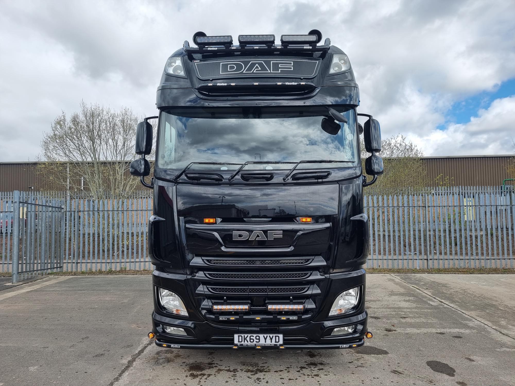 2019 (69) DAF XF, Euro 6, 530bhp, Superspace Twin Sleeper Cab, Steering Wheel Controls, Truck has been fully customised, Automatic Gearbox, Mid-Lift Axle, Fridge, Air Con, Electric Mirrors/Windows, Sat-Nav, Aluminium Catwalk Infill Panels, Air Horns, Light Bars, Finance & Warranty Options Available.
