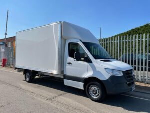 2018 (68) Mercedes Sprinter Luton, 3.5 Tonne, Manual Gearbox, Day Cab, Low Mileage, Electric Windows, Steering Wheel Controls, DEL Column Tailift, Finance & Warranty Options Available.