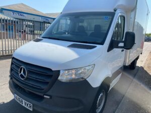 2018 (68) Mercedes Sprinter Luton, 3.5 Tonne, Manual Gearbox, Day Cab, Low Mileage, Electric Windows, Steering Wheel Controls, DEL Column Tailift, Finance & Warranty Options Available.