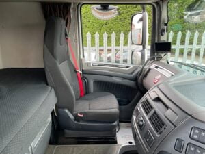 2019 (69) DAF XF, Euro 6, 530bhp, Superspace Twin Sleeper Cab, Steering Wheel Controls, Fridge, Sat Nav, Cruise Control, 3.95m Wheelbase, Xtra Comfort Mattress, Mid-Lift Axle, Aluminium Catwalk Infill Panels, Low Mileage, Choice, Warranty & Finance Options Available.