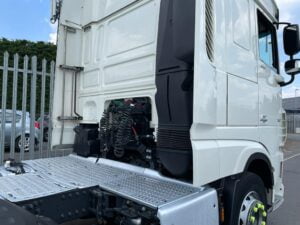 2019 (69) DAF XF, Euro 6, 530bhp, Superspace Twin Sleeper Cab, Steering Wheel Controls, Fridge, Sat Nav, Cruise Control, 3.95m Wheelbase, Xtra Comfort Mattress, Mid-Lift Axle, Aluminium Catwalk Infill Panels, Low Mileage, Choice, Warranty & Finance Options Available.