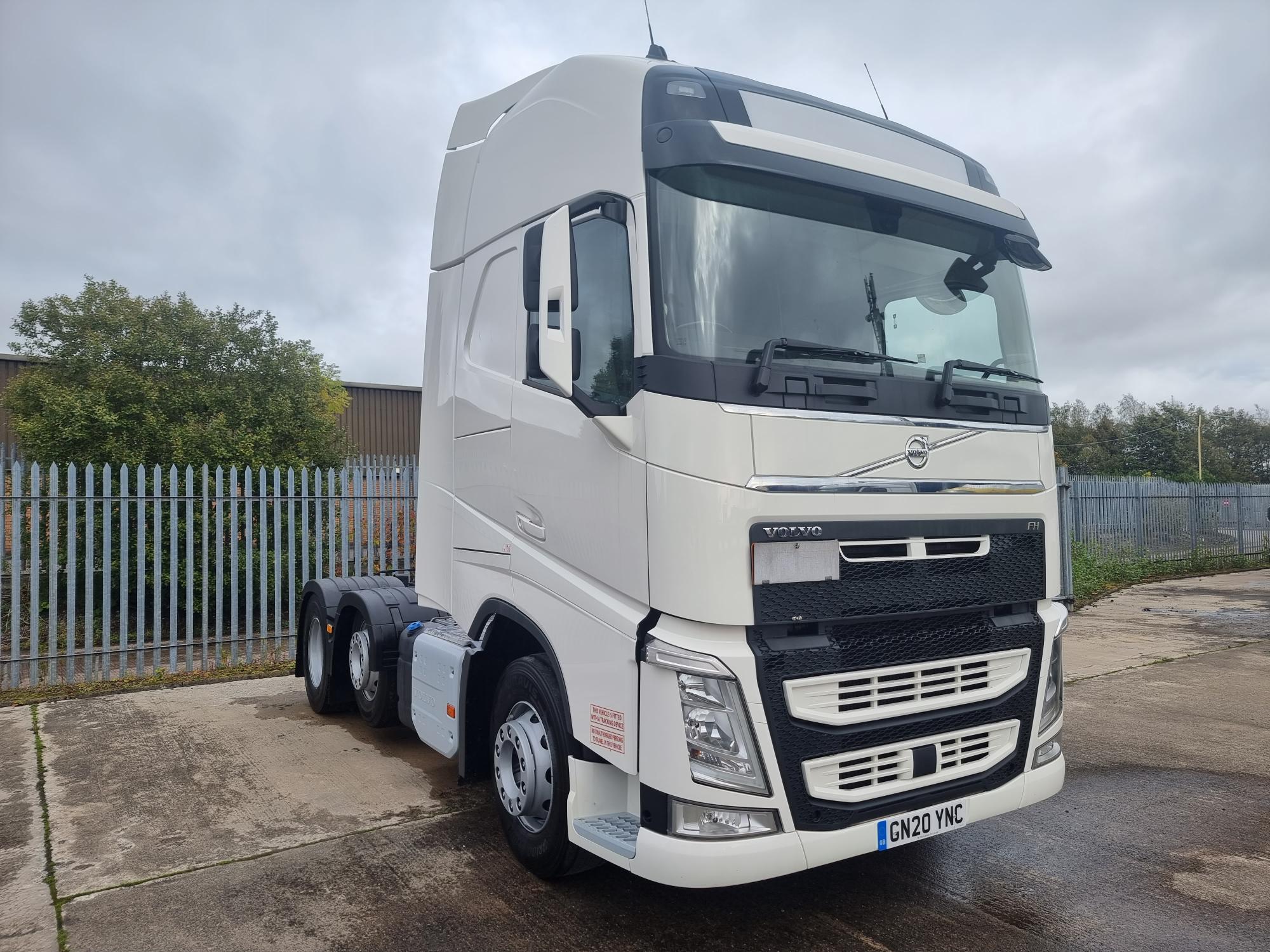 2020 Volvo FH500, Factory White, Euro 6, 500bhp, 4.1m Wheelbase, Automatic Gearbox, Single Bunk, Leather Trim, Overhead and Under Bunk Storage, Night Heater, Cruise Control, Fridge, Electric Mirrors, Factory Fitted DVS, Sat Nav Radio and TV Prep. Finance & Warranty Options Available.