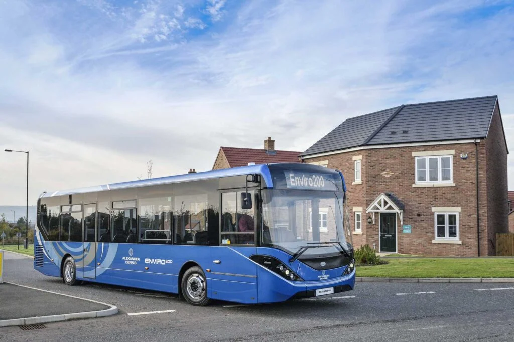 Alexander-Dennis-Enviro200-(1)