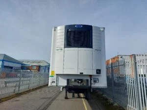 2023-single-temperature-chereau-fridge-with-a-carrier-fridge-sold-aag-28769-8-1