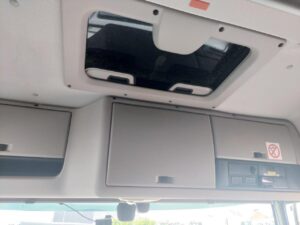 2021-daf-xf480-space-cab-6x2-tractor-unit-dg21-fcm-11