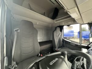 2021-iveco-eurocargo-curtain-sold-thumbnail_img_0807