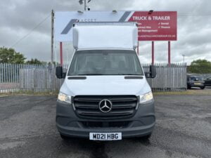 mercedes-sprinter-luton-thumbnail_img_0879