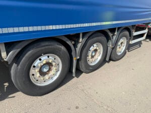 2018-mercedes-benz-actros-2546-brick-crane-44-tonne-drawbar-sold-14-scaled