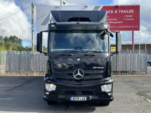 2018-mercedes-actros-curtain-thumbnail_img_1450