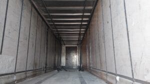 Year 2016 SDC 4.27m overall height 13.6m length curtainsider, BPW drum brake axles, 2.68m rear aperture,  2 sliding side posts per side, raise lower valve.