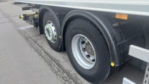 2018-mercedes-benz-2530-26-tonne-tail-lift-fridge-sold-wx18-lwo-3