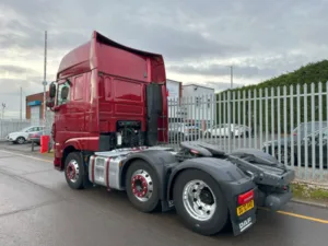 2021-daf-xf530-superspace-red-20250113_153836163_ios