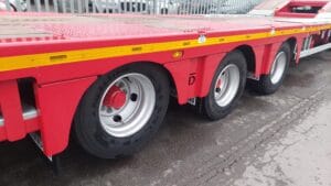 2025-drop-frame-extendable-tractor-carrier-aag-33901-18