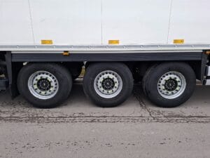 2019-schmitz-twin-temperature-tail-lift-fridge-sold-aag50001-12