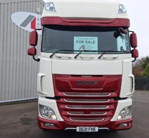 2021-daf-xf530-superspace-red-white-sold-fhe-02