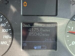 2021-mercedes-benz-sprinter-dropside-img_5325