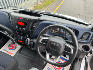 2020-iveco-daily-7t-reefer-lx20-vuk-9