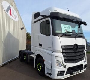 2022-mercedes-benz-actros-2548-tgy-12