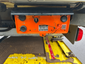 2018-mercedes-benz-actros-1824-18-tonne-tail-lift-fridge-sold-wv68-bwd-11