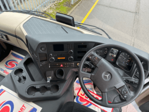 2018-mercedes-benz-actros-1824-18-tonne-tail-lift-fridge-sold-wv68-bwd-17