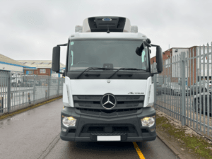 2018-mercedes-benz-actros-1824-18-tonne-tail-lift-fridge-sold-wv68-bwd-2-copy