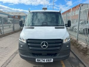 2024-mercedes-benz-sprinter-dropside-20250312_134002249_ios
