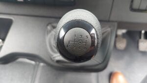 2024-74-plate-mercedes-3-5-tonne-315cdi-tail-lift-curtainsider-nk74-vrn-11