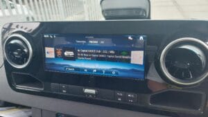 2024-74-plate-mercedes-3-5-tonne-315cdi-tail-lift-curtainsider-nk74-vrn-6