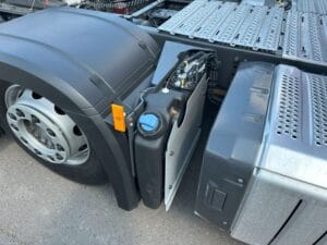 2022-mercedes-actros-2553-gigaspace-20250616_095550237_ios