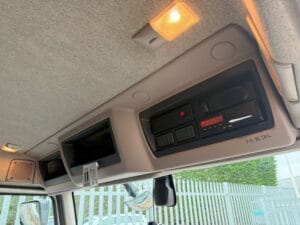 2022-daf-lf180-7-5t-box-20250724_141114331_ios